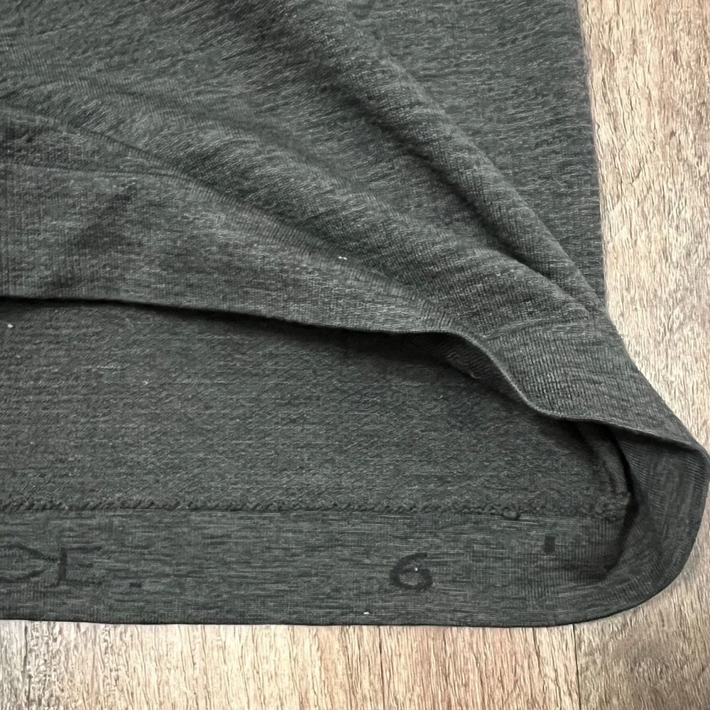 Lululemon Wome's Swiftly Tech Racerback Dark‎ Olive Size 6